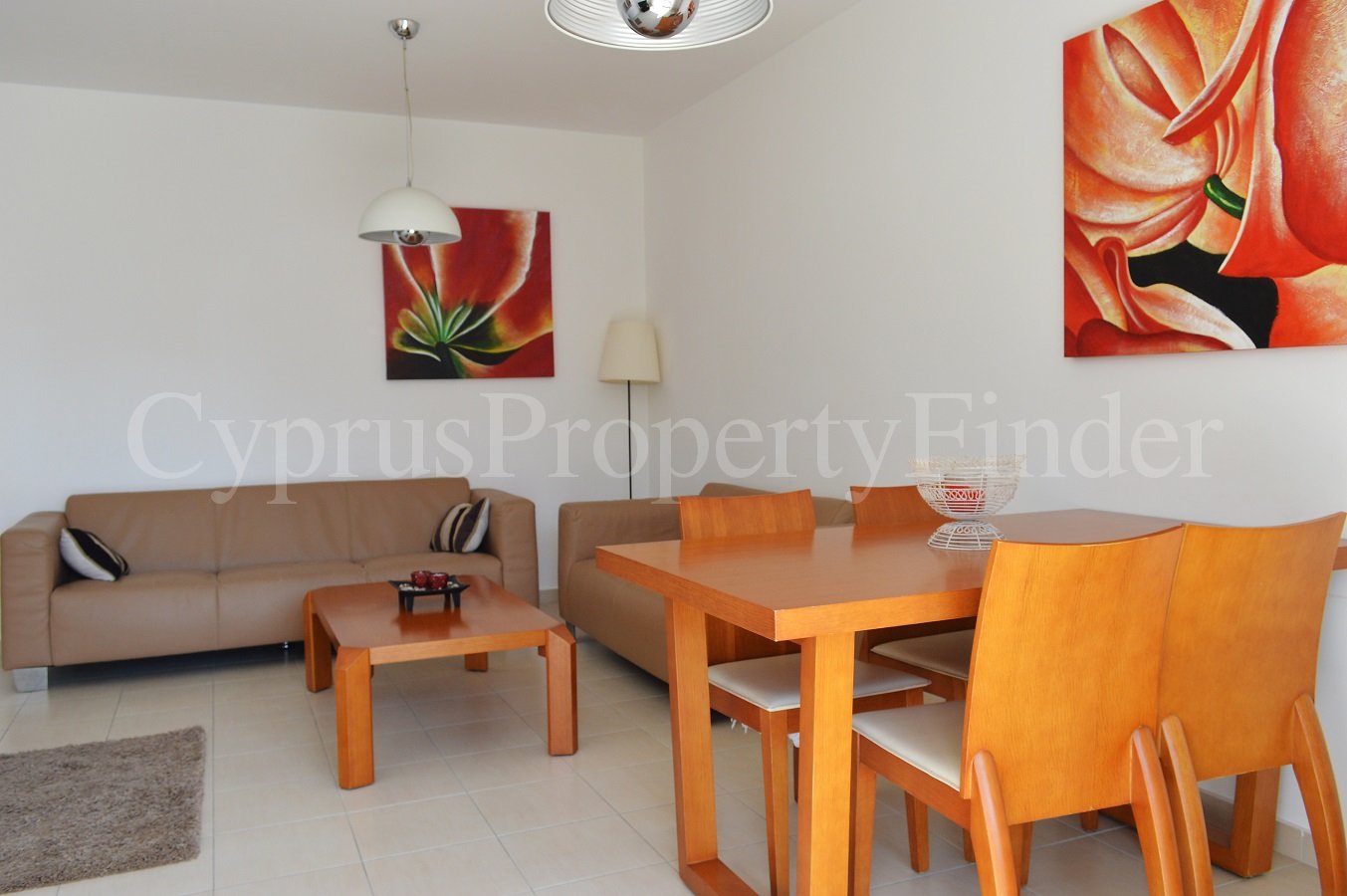 Beautiful Two Bedroom Apartment In Universal