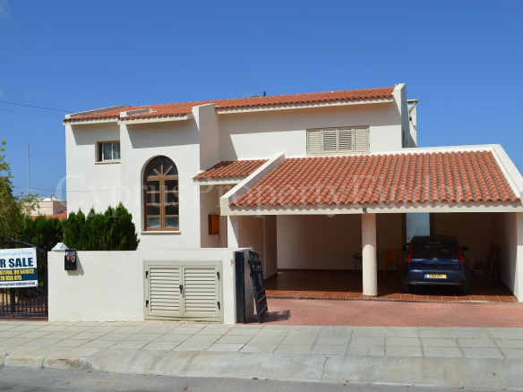 Four Bedroom Villa With Excellent Sea Views