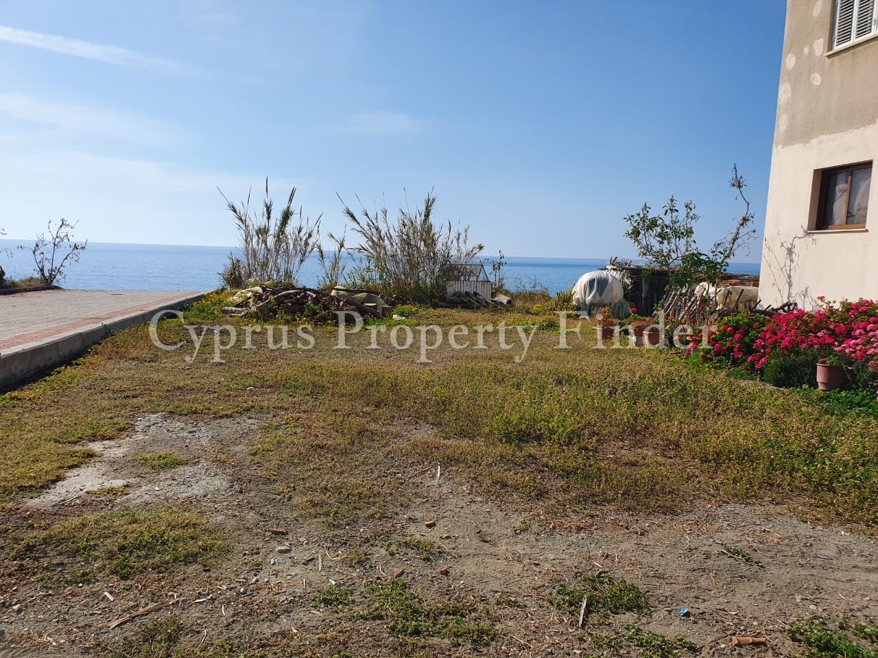 Beach Front Traditional Bungalow In Polis