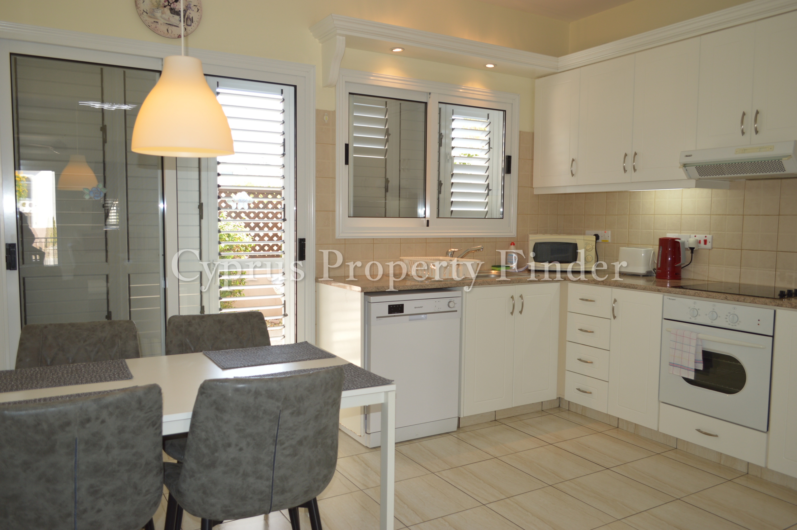 Two Bedroom Townhouse In Kato Paphos