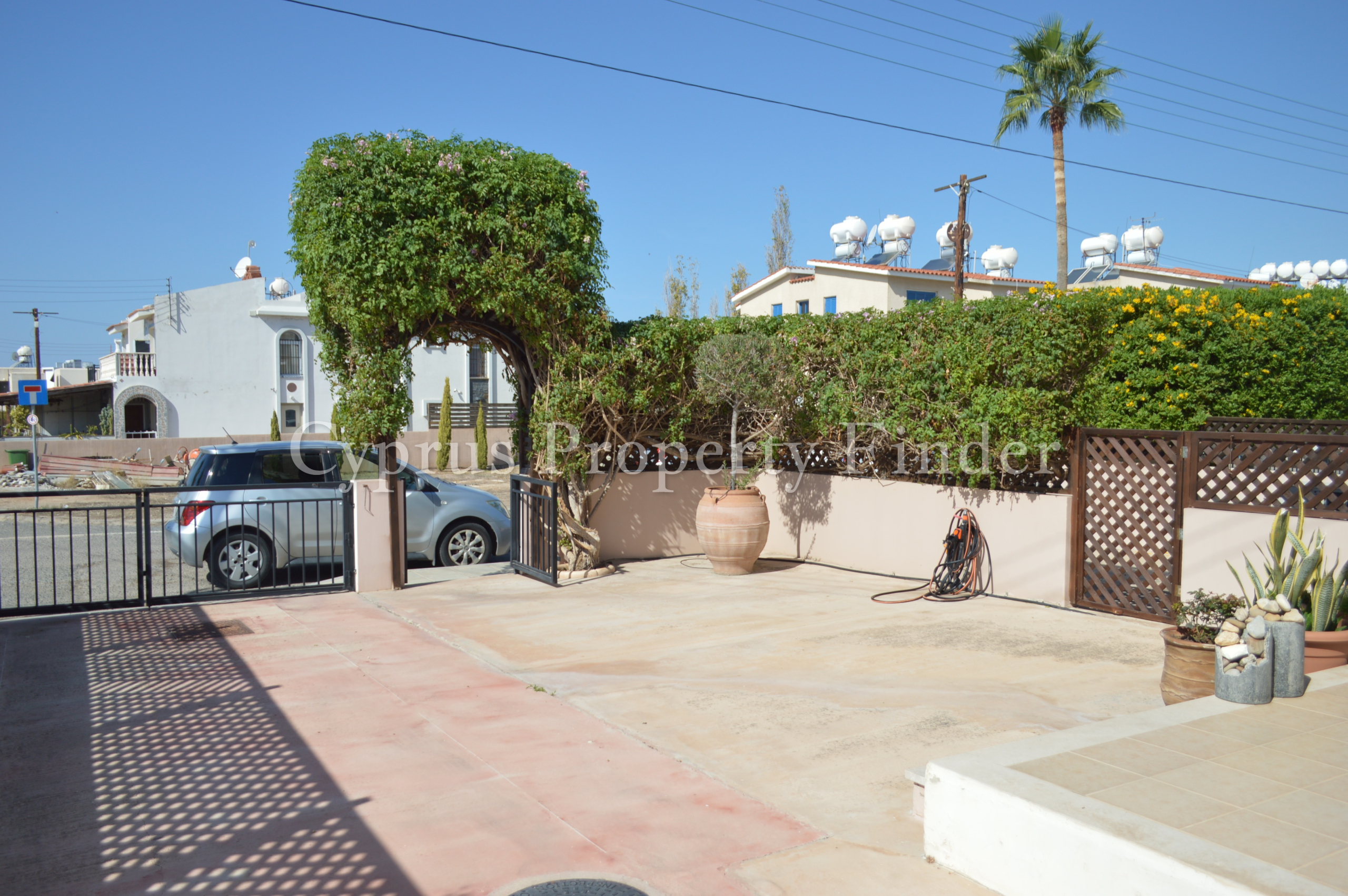 Two Bedroom Townhouse In Kato Paphos