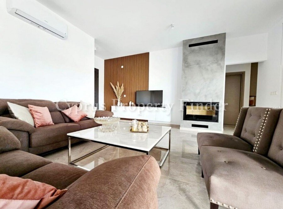 Four Bedroom Superb Bungalow In Emba