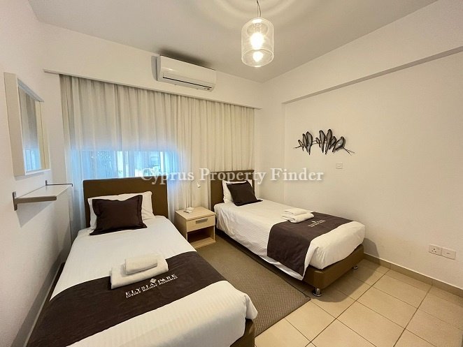 Two Bedroom Apartment Located In Elysia Park