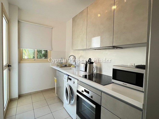 Two Bedroom Apartment Located In Elysia Park