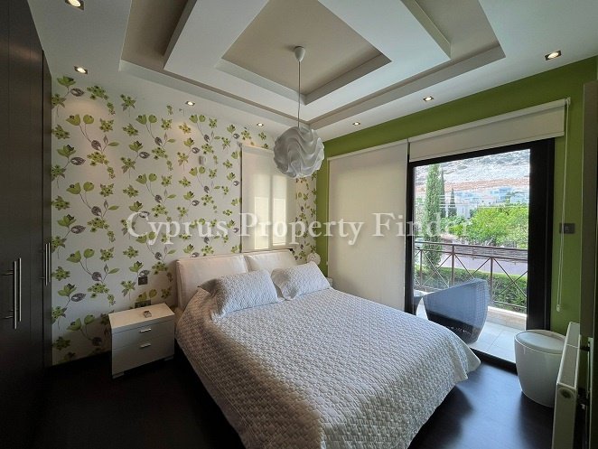 Three Bedroom Villa In Peyia Village