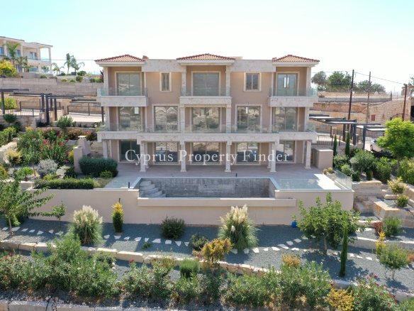 Mansion With Unobstructed Sea Views