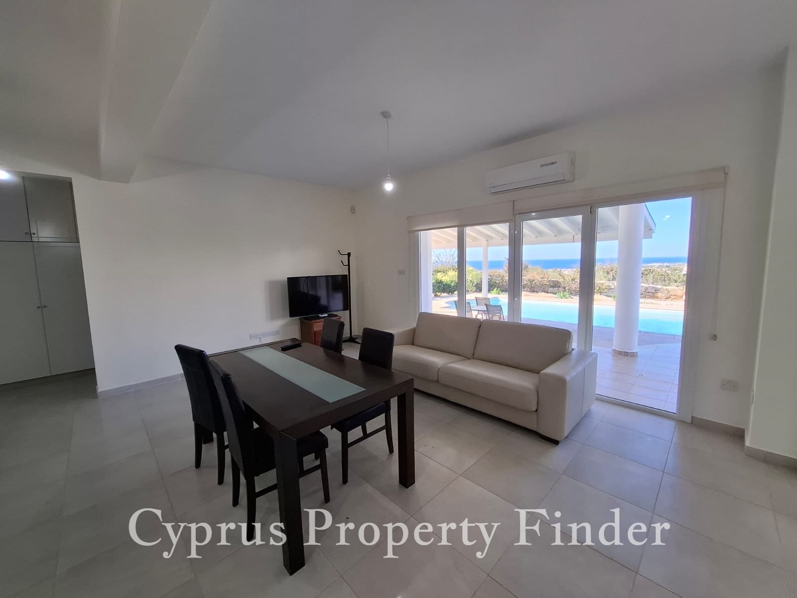 Superb Villa With Panoramic Sea Views