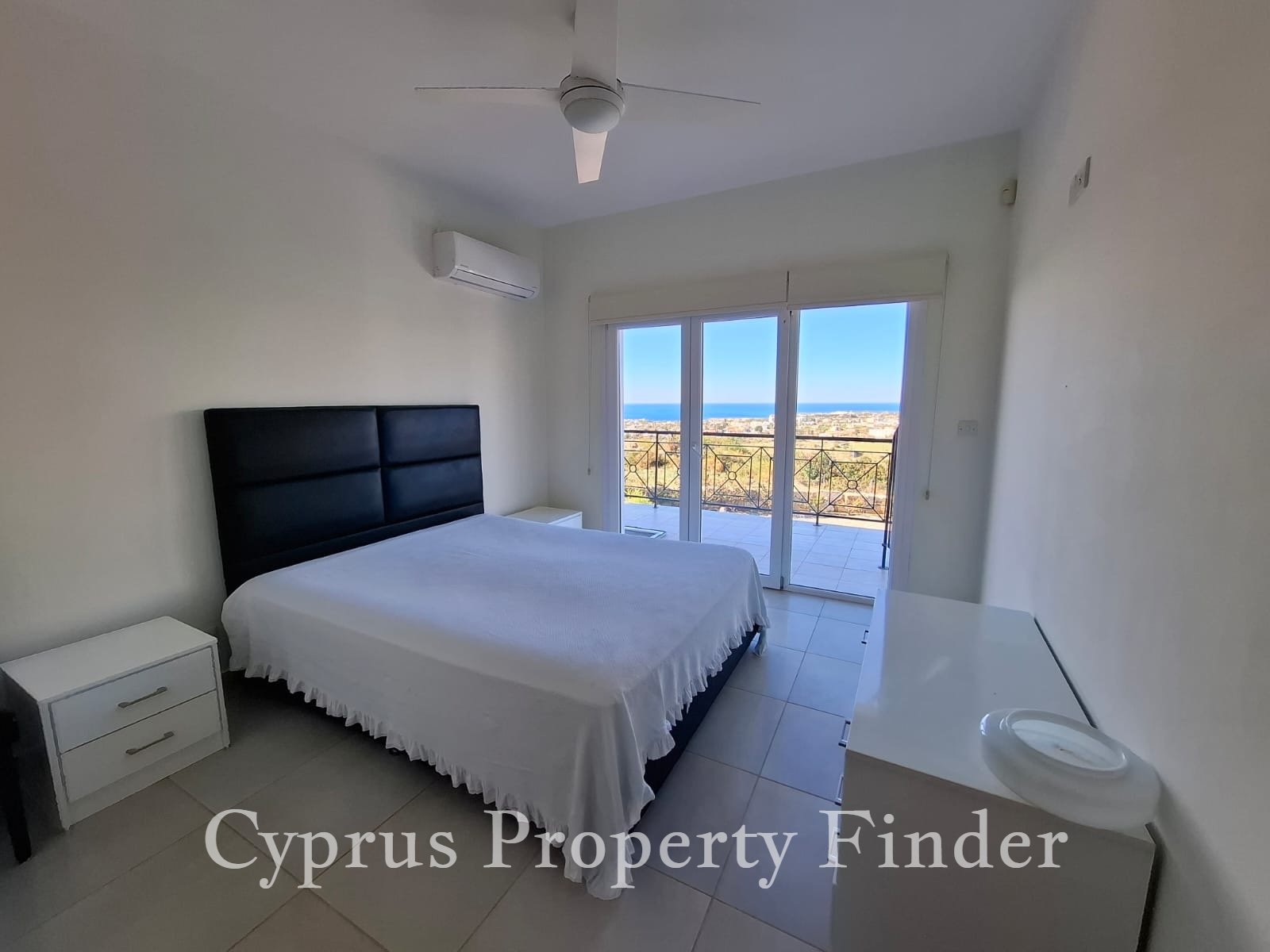 Superb Villa With Panoramic Sea Views
