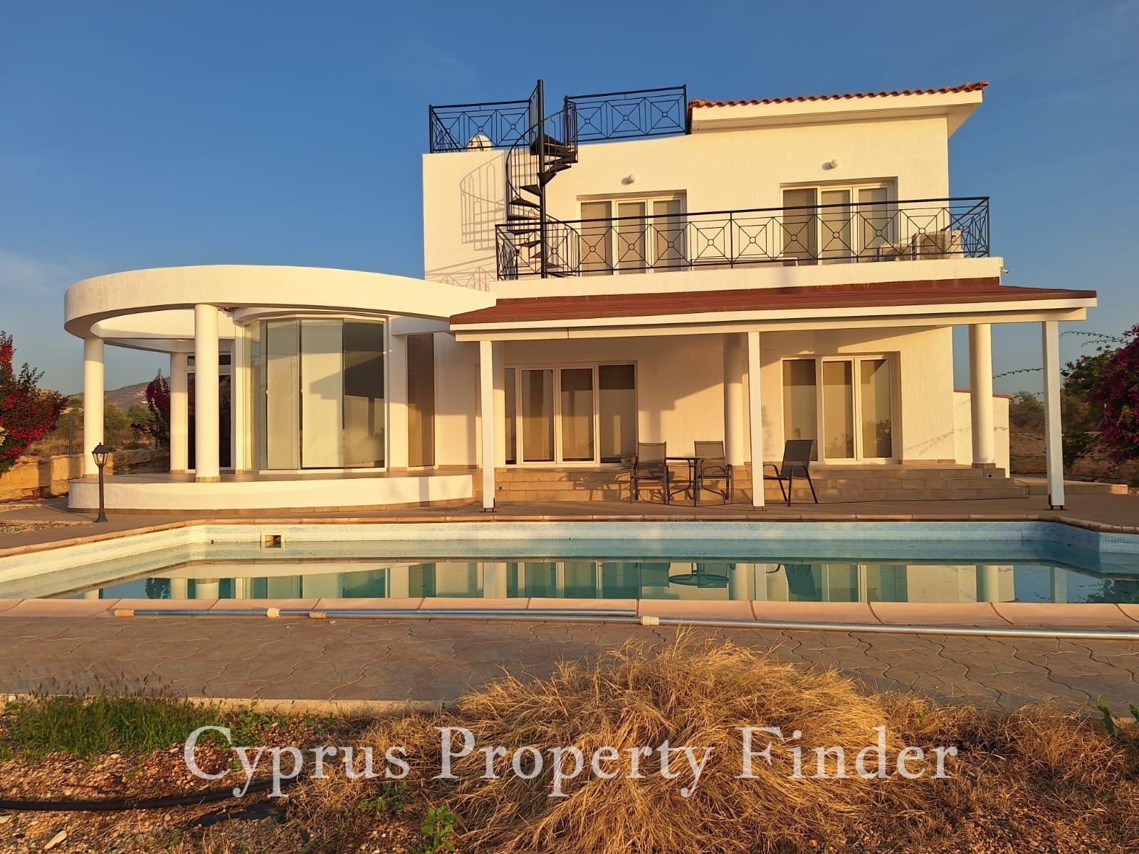 Superb Villa With Panoramic Sea Views
