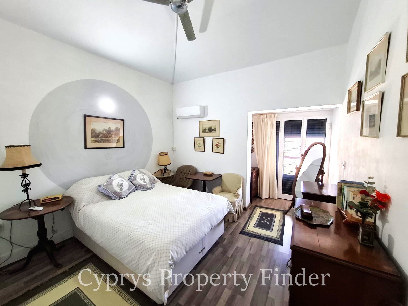 Lovely Bungalow With Superb Sea Views