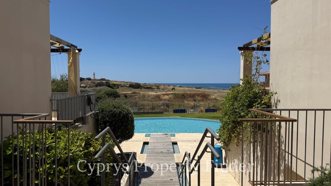 Lovely Townhouse Close To The Sea