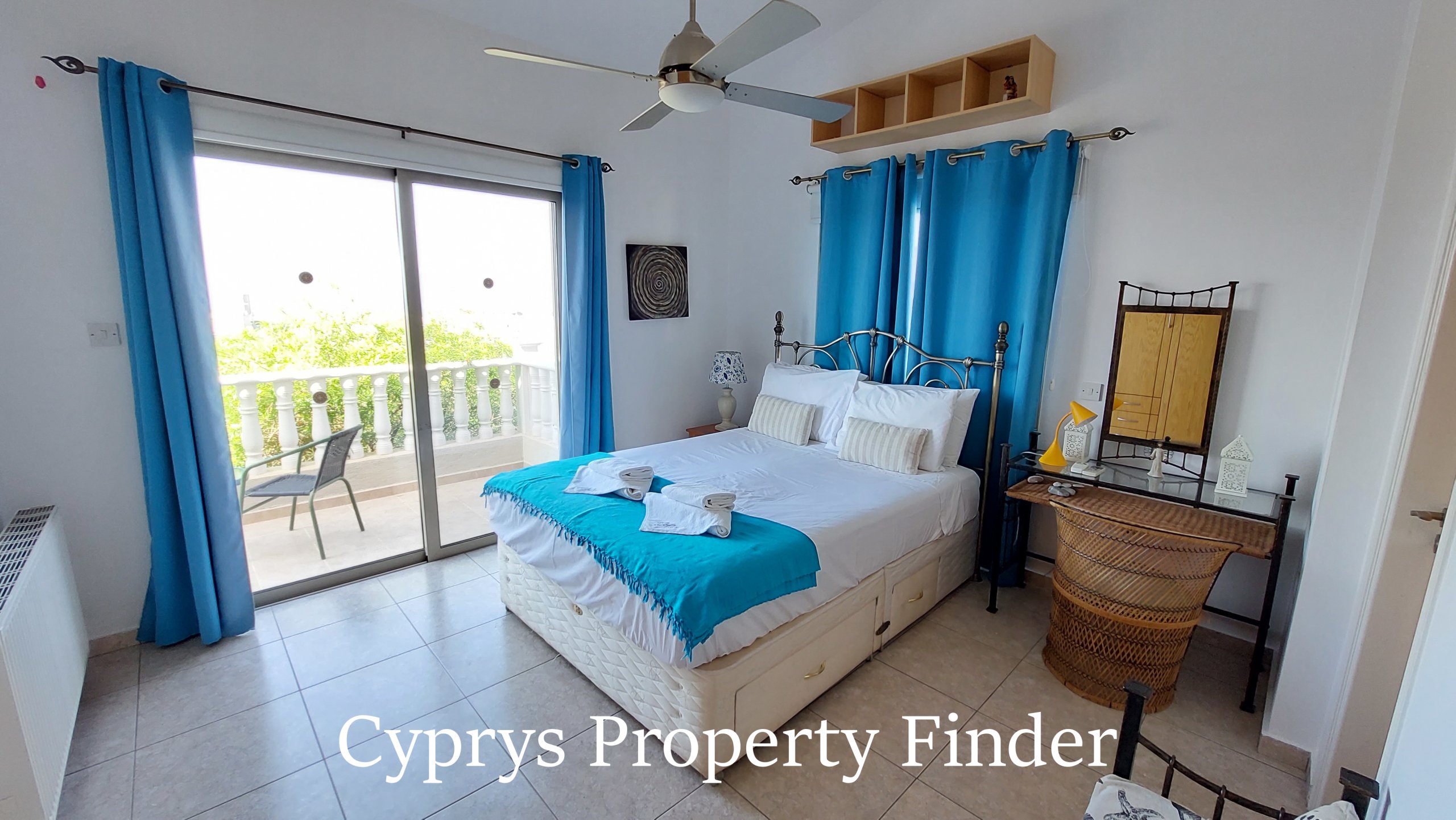Amazing Villa In Renowned Area