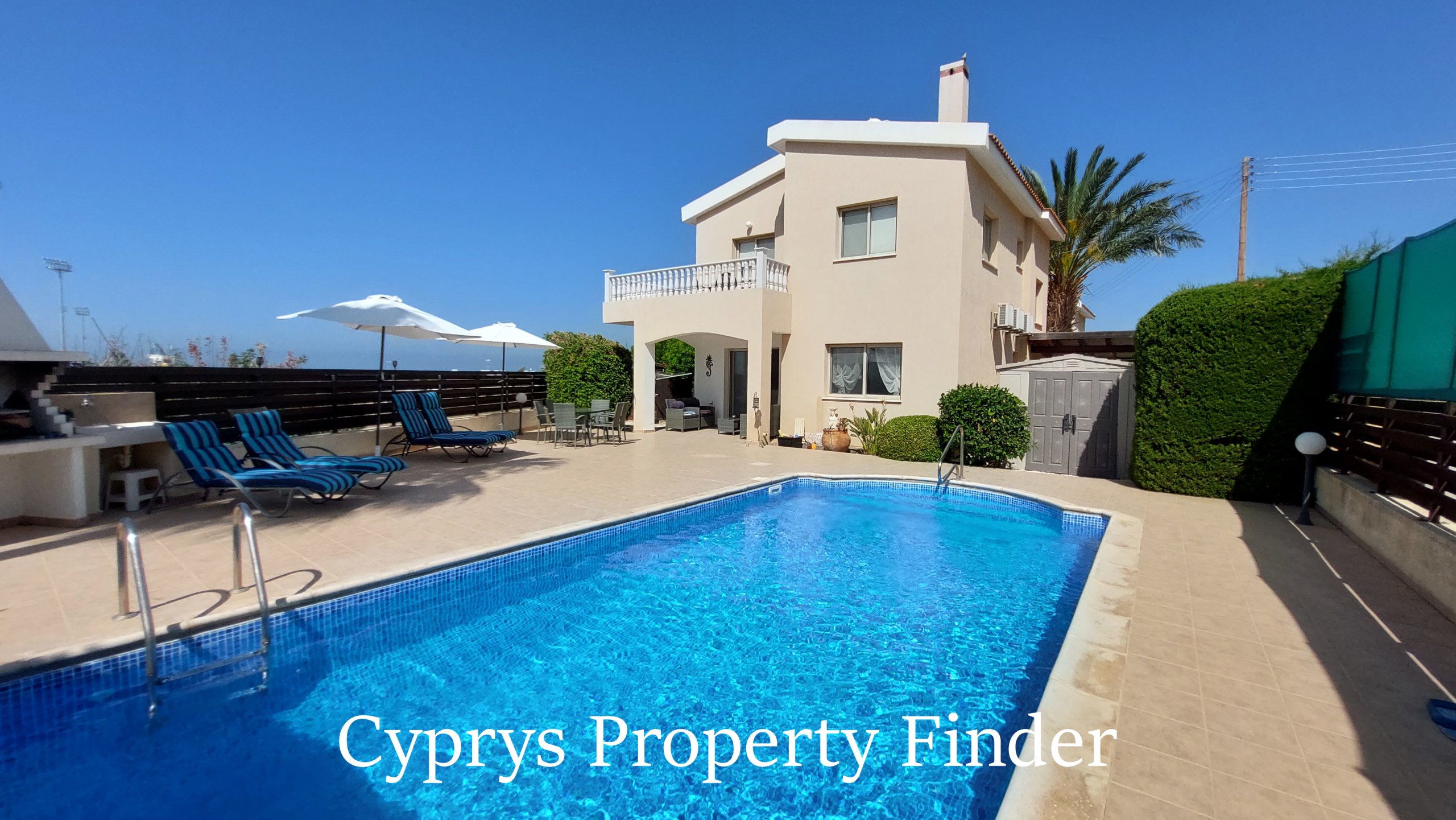 15-2232 (11) Amazing Villa In Renowned Area