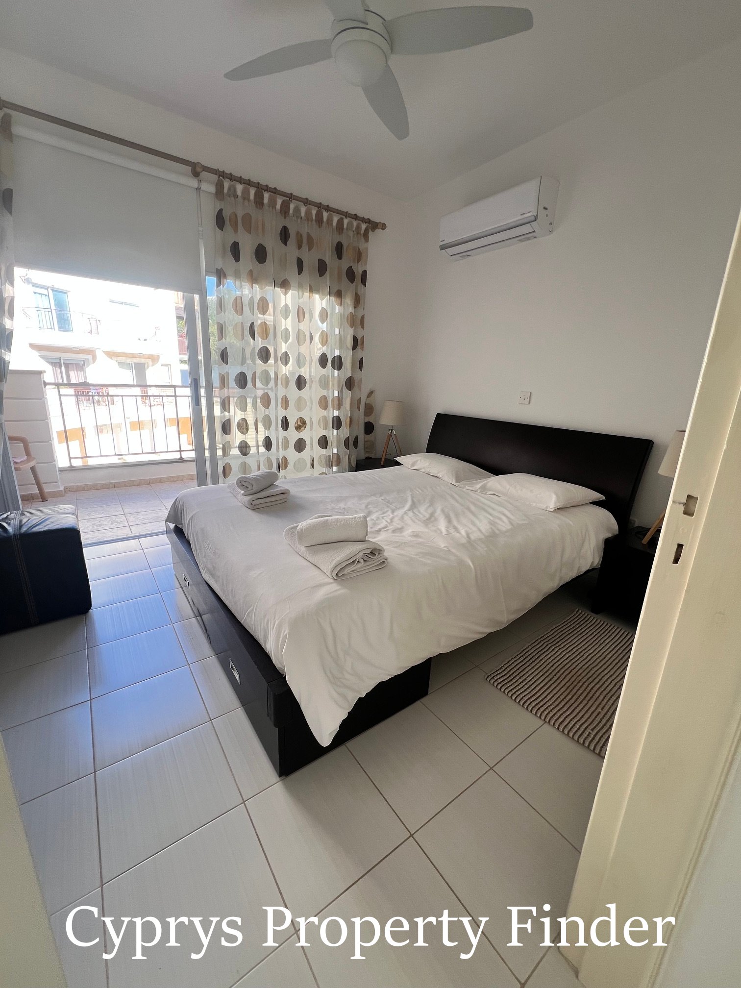 Lovely Townhouse Close To Amenities