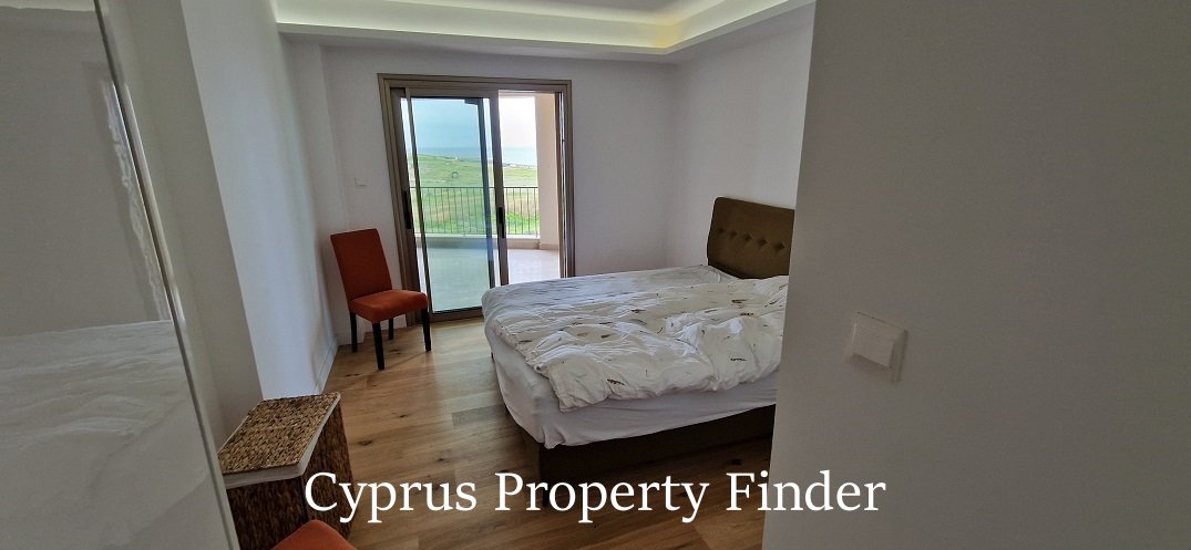 Apartment With Excellent Sea Views