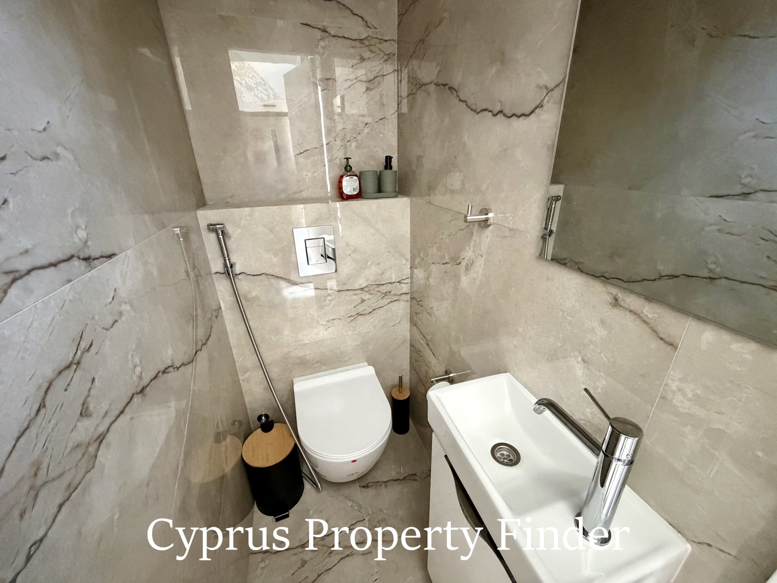 Superb Townhouse In Central Area