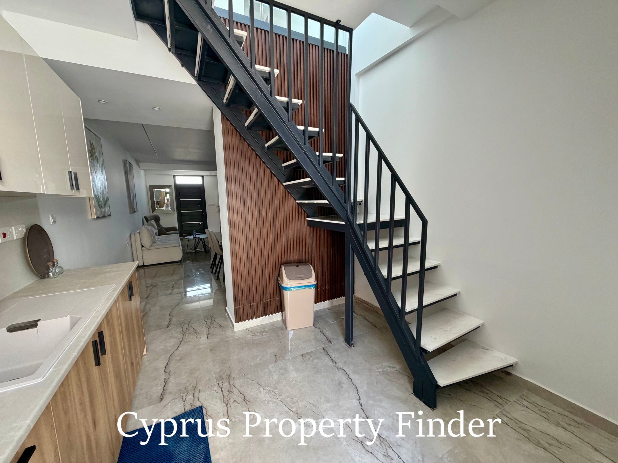Superb Townhouse In Central Area