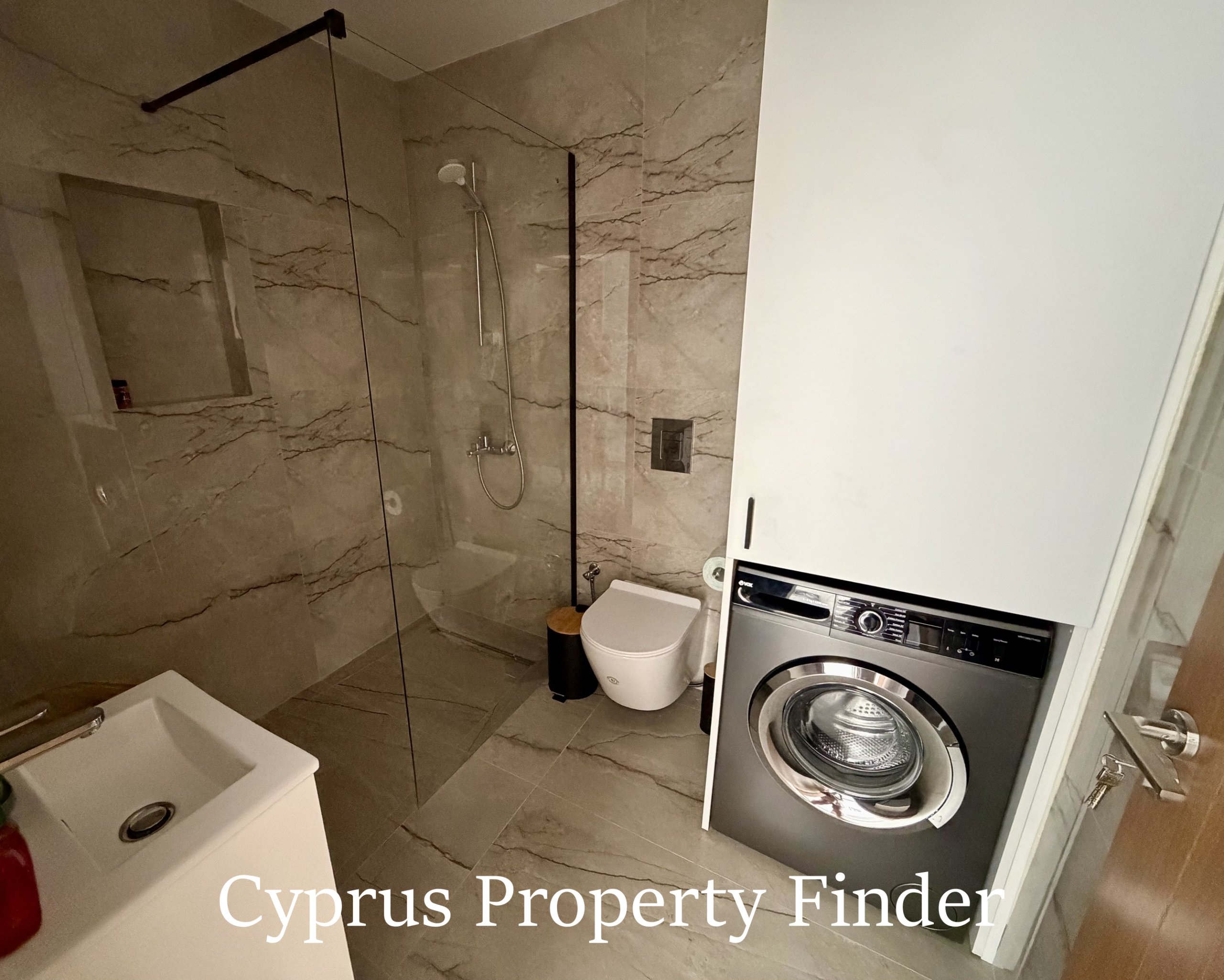 Superb Townhouse In Central Area