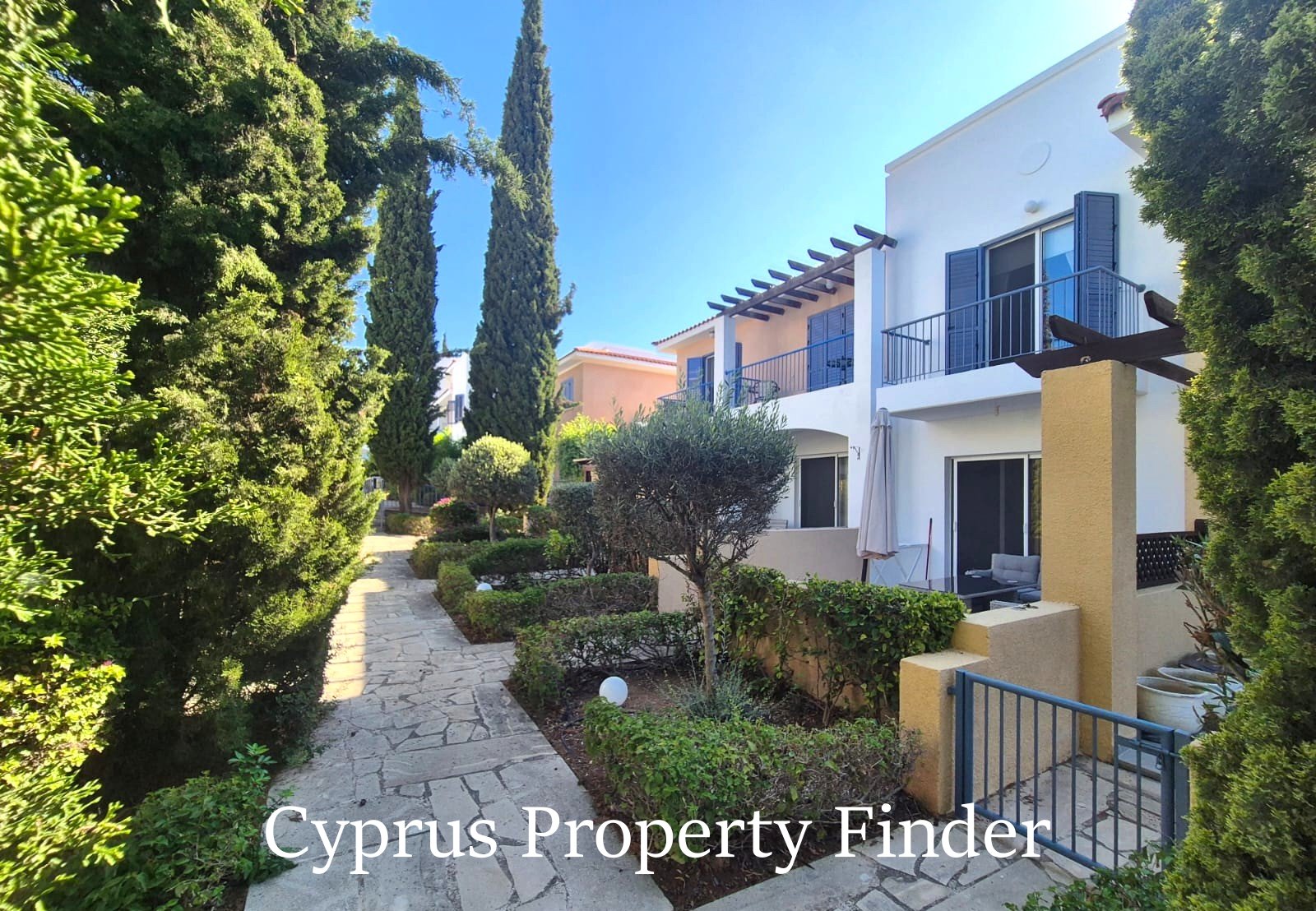 Lovely Townhouse With Sea Views