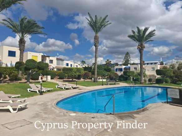Lovely Townhouse With Excellent Sea Views