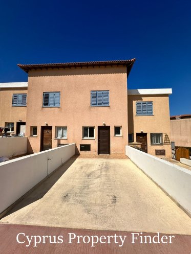 Lovely Townhouse In Great Location